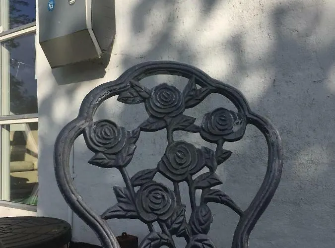 Rosenlund Bed & Breakfast