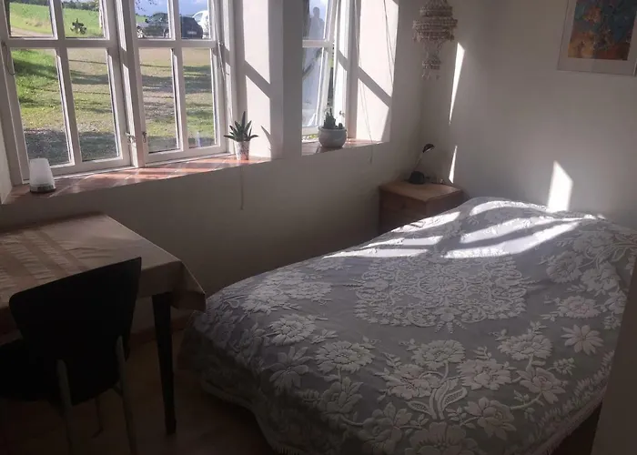 Rosenlund * Skovsgårde